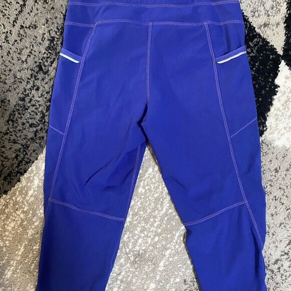 Womens ATHLETA Dobby Be Free Knicker Electric  Blue Crop Legging Capri Size XS. - Picture 5 of 8